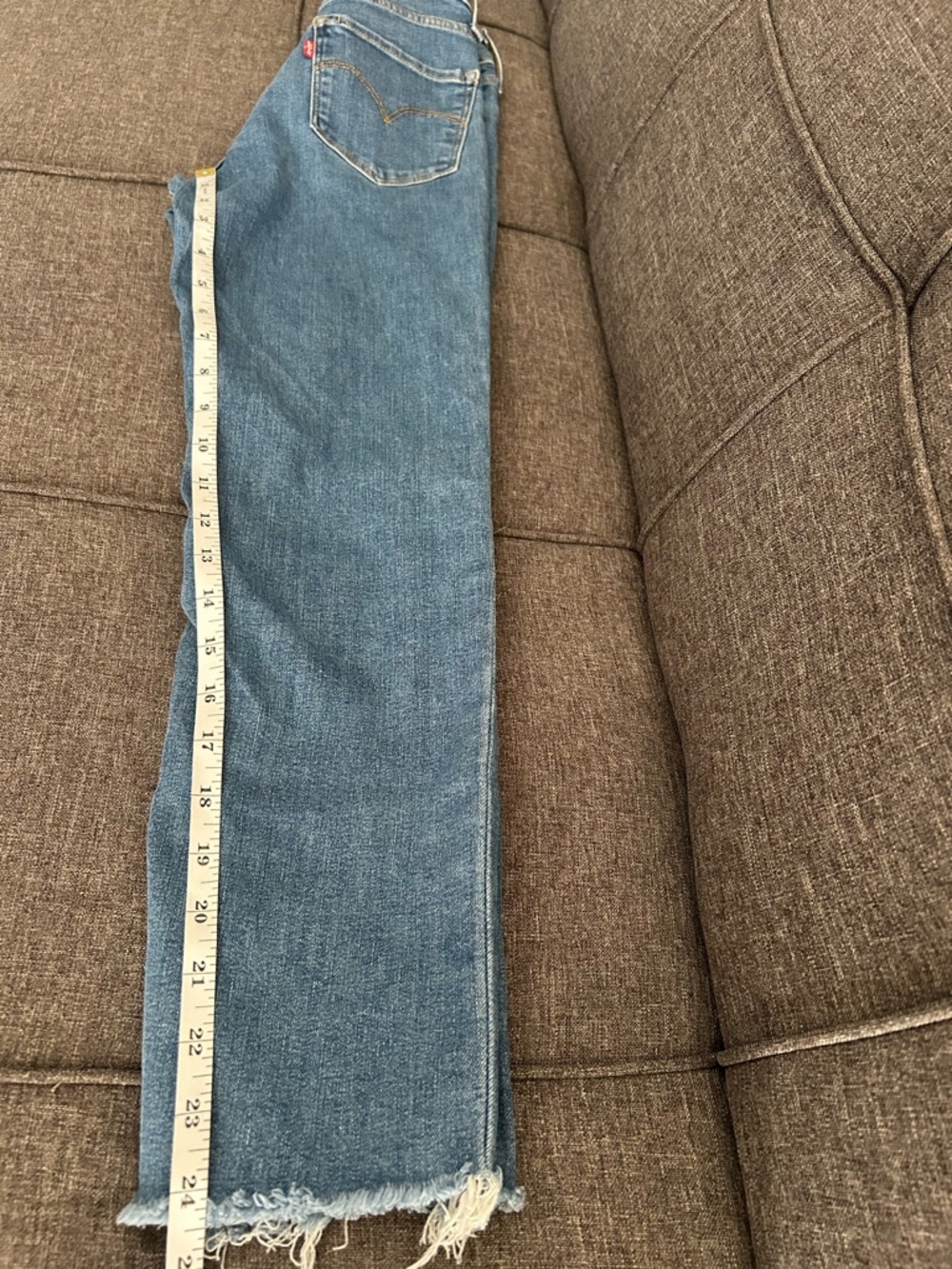 724 Levi's Light Blue High-Rise Straight Up Crop Jeans - Picture 2 of 3